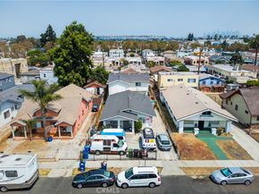 1049 W 61st Street, Los Angeles CA 90044