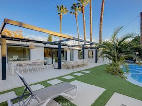 8161 Encino Avenue, Northridge CA 91325