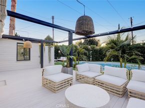 8161 Encino Avenue, Northridge CA 91325