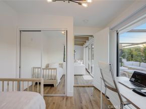 8161 Encino Avenue, Northridge CA 91325