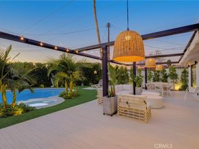 8161 Encino Avenue, Northridge CA 91325