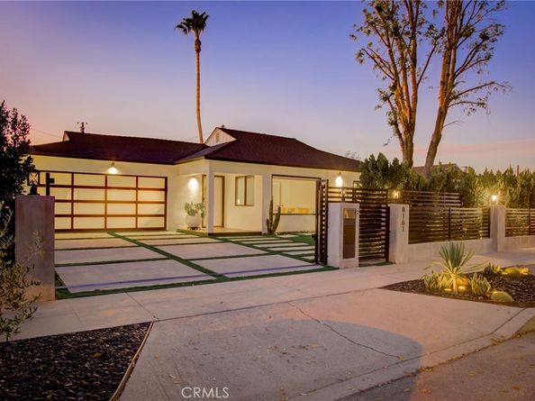 8161 Encino Avenue, Northridge CA 91325