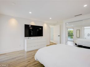 8161 Encino Avenue, Northridge CA 91325