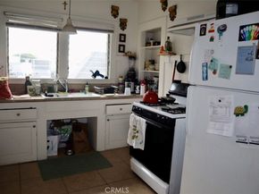 1228 S Catalina Street, Los Angeles CA 90006