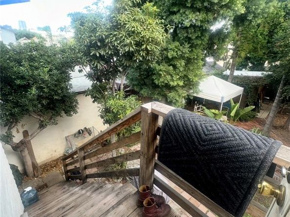 1228 S Catalina Street, Los Angeles CA 90006