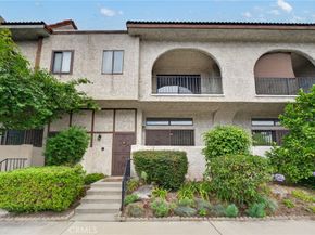 13243 Vanowen 2, North Hollywood CA 91605
