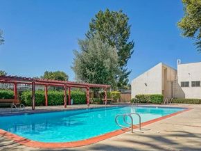 7631 Reseda, Reseda CA 91335