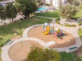 7631 Reseda, Reseda CA 91335