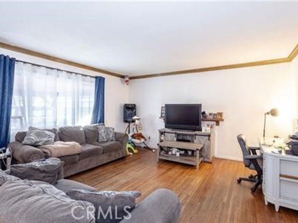15025 Hiawatha, San Fernando CA 91345