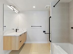 321 S Oxford Avenue 606, Los Angeles CA 90020