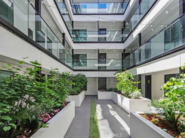 321 S Oxford Avenue 606, Los Angeles CA 90020