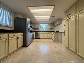 9213 Independence Way, North Hills CA 91343