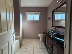 9213 Independence Way, North Hills CA 91343