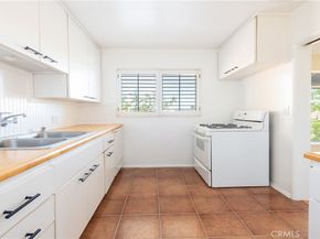 1615 N Laurel Avenue 203, Los Angeles CA 90046