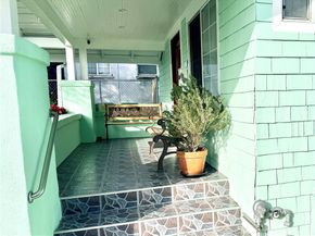 2656 Cimarron Street, Los Angeles CA 90018