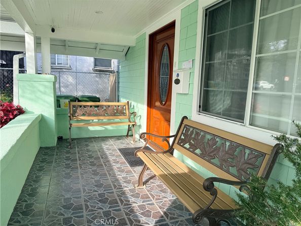 2656 Cimarron Street, Los Angeles CA 90018