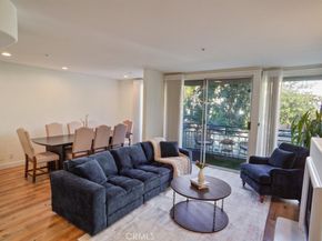 1819 Holmby Avenue 104, Los Angeles CA 90025