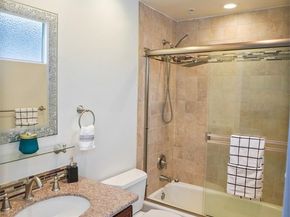 1819 Holmby Avenue 104, Los Angeles CA 90025