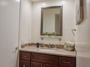 1819 Holmby Avenue 104, Los Angeles CA 90025