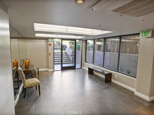 1819 Holmby Avenue 104, Los Angeles CA 90025