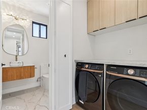 8006 Lloyd Avenue, North Hollywood CA 91605