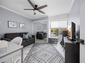 6729 Hyacinth Circle, Carlsbad CA 92011