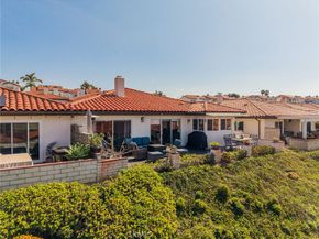 6729 Hyacinth Circle, Carlsbad CA 92011