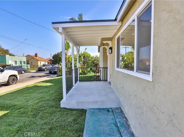 922 W School, Compton CA 90220