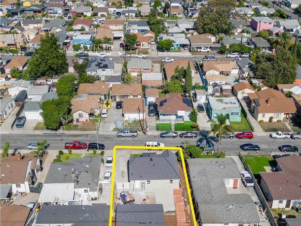 922 W School, Compton CA 90220