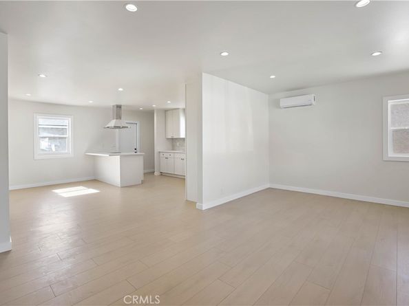 922 W School, Compton CA 90220