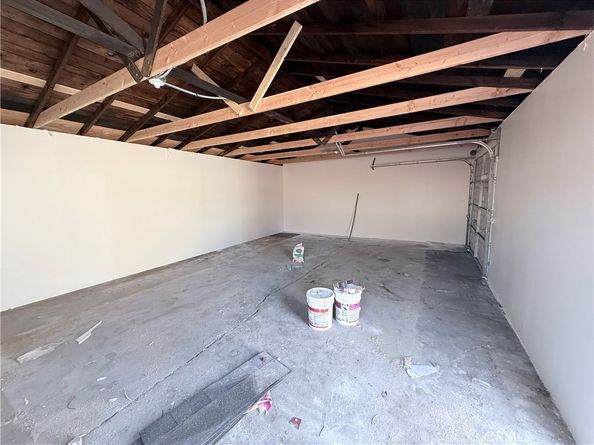 922 W School, Compton CA 90220