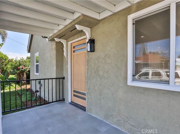 922 W School, Compton CA 90220