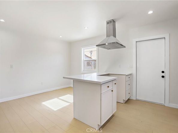 922 W School, Compton CA 90220