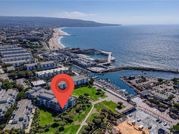 250 The Village #102, Redondo Beach CA 90277