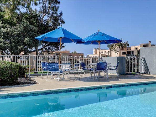 250 The Village #102, Redondo Beach CA 90277