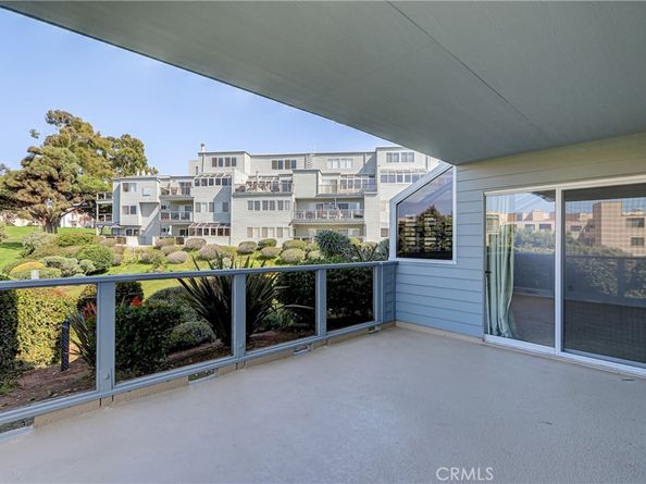 250 The Village #102, Redondo Beach CA 90277