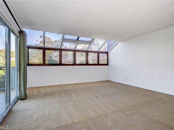 250 The Village #102, Redondo Beach CA 90277