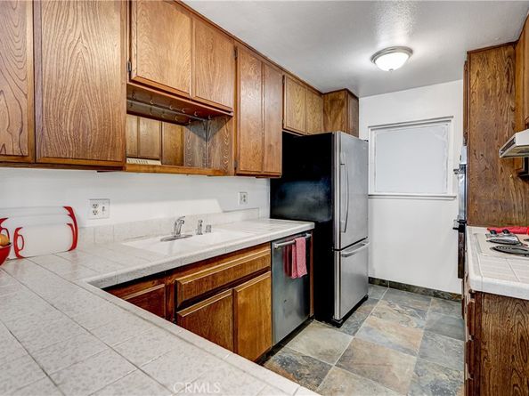 250 The Village #102, Redondo Beach CA 90277