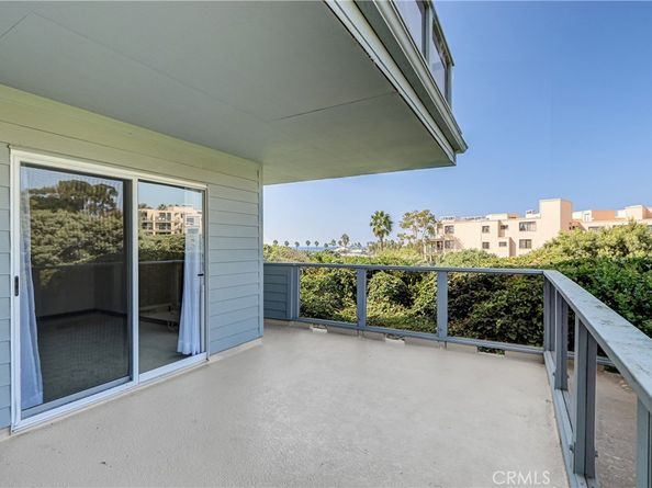 250 The Village #102, Redondo Beach CA 90277