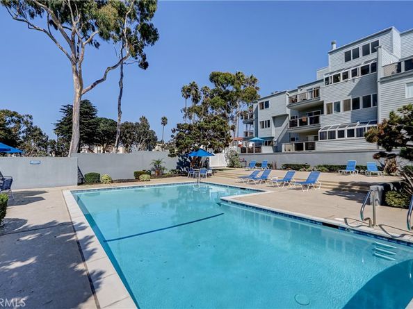 250 The Village #102, Redondo Beach CA 90277