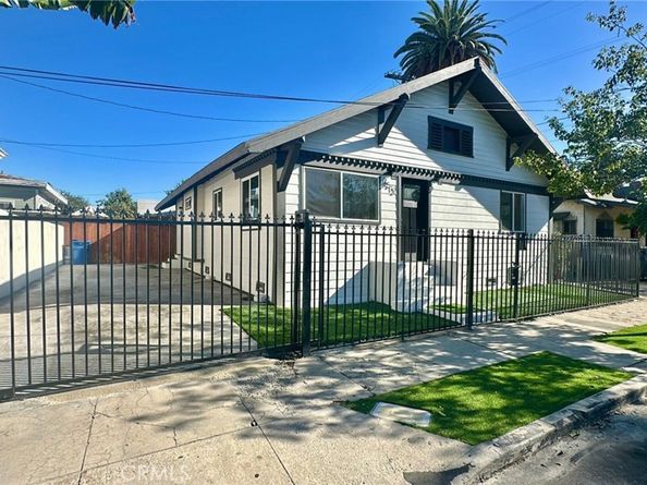 2512 Stanford, Los Angeles CA 90011