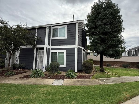 824 N Pasadena, Azusa CA 91702