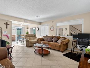 824 N Pasadena, Azusa CA 91702