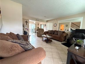 824 N Pasadena, Azusa CA 91702