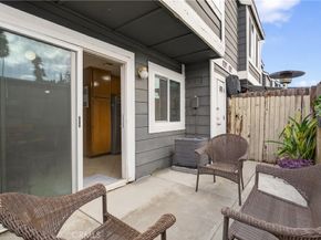 824 N Pasadena, Azusa CA 91702