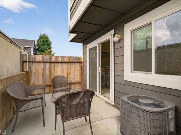 824 N Pasadena, Azusa CA 91702