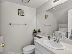 824 N Pasadena, Azusa CA 91702