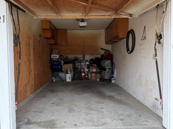 824 N Pasadena, Azusa CA 91702