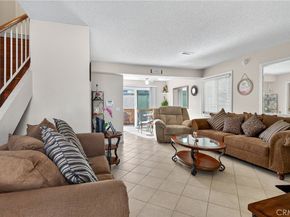 824 N Pasadena, Azusa CA 91702