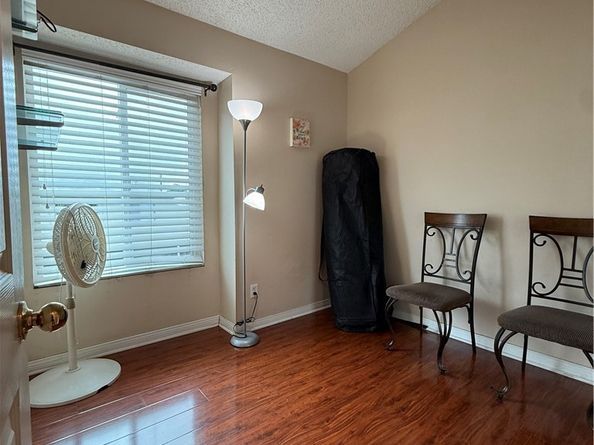 824 N Pasadena, Azusa CA 91702